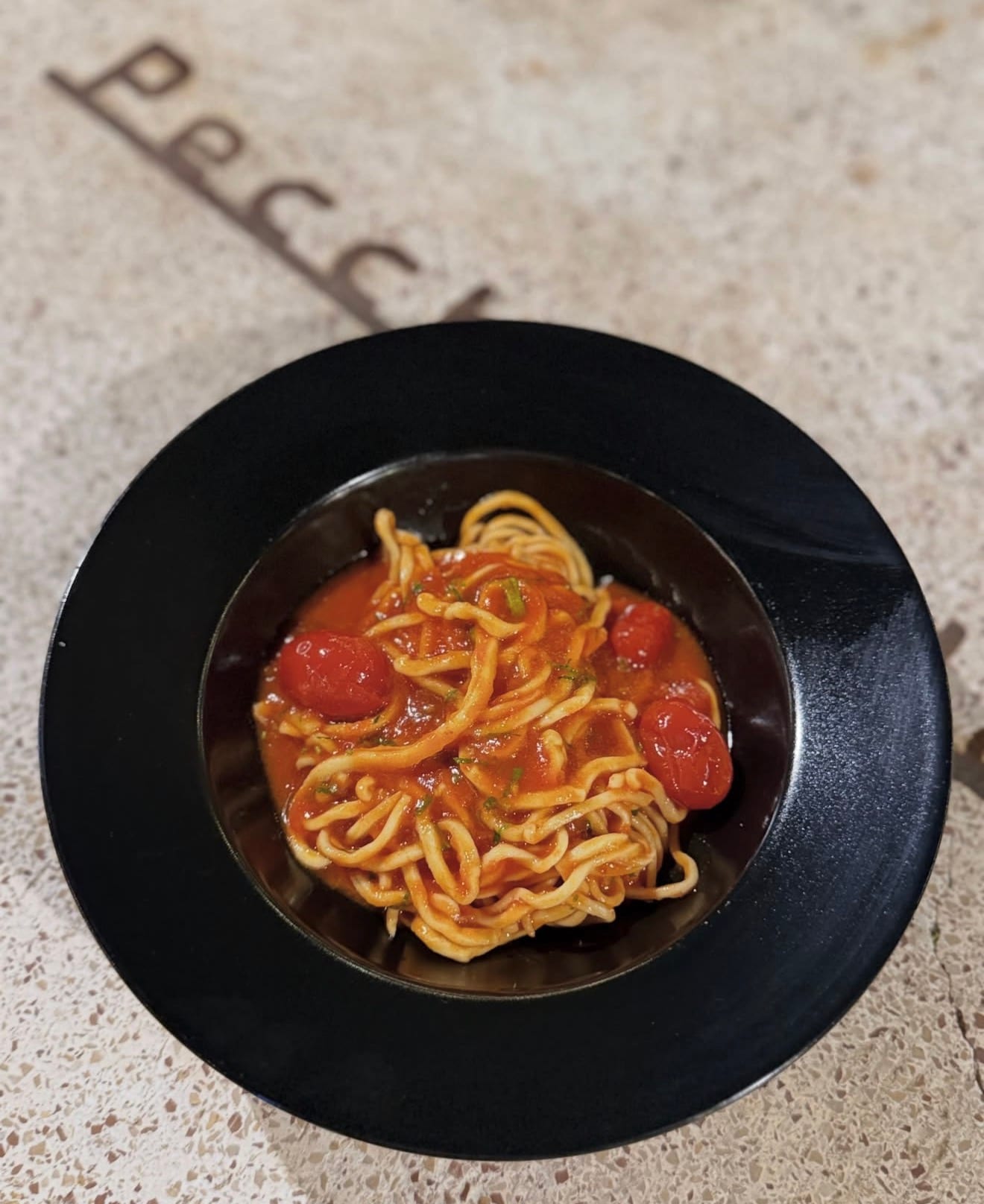 Stringozzi alla spoletina con salsa di pomodoro