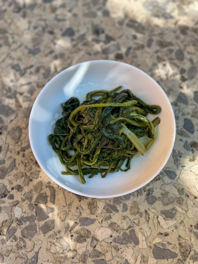 Erba di campo “stracinata”